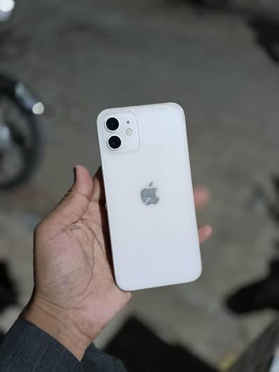 Apple iPhone 12