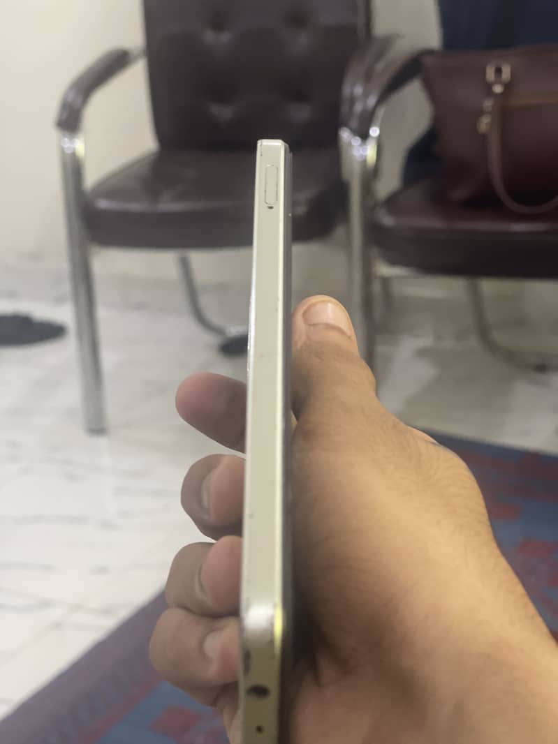 Oppo A38 0