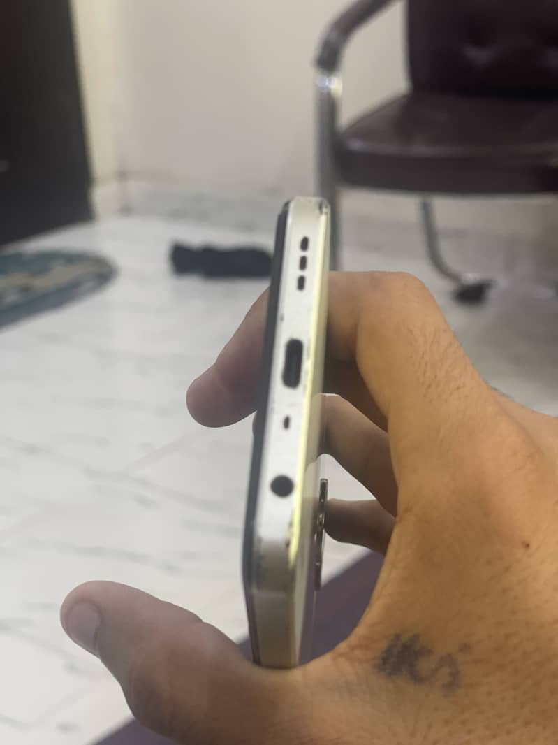 Oppo A38 5