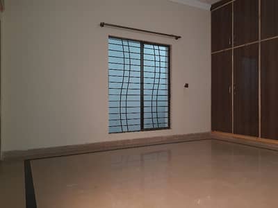 10 Marla Portion For Rent