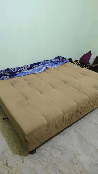 bed & furniture