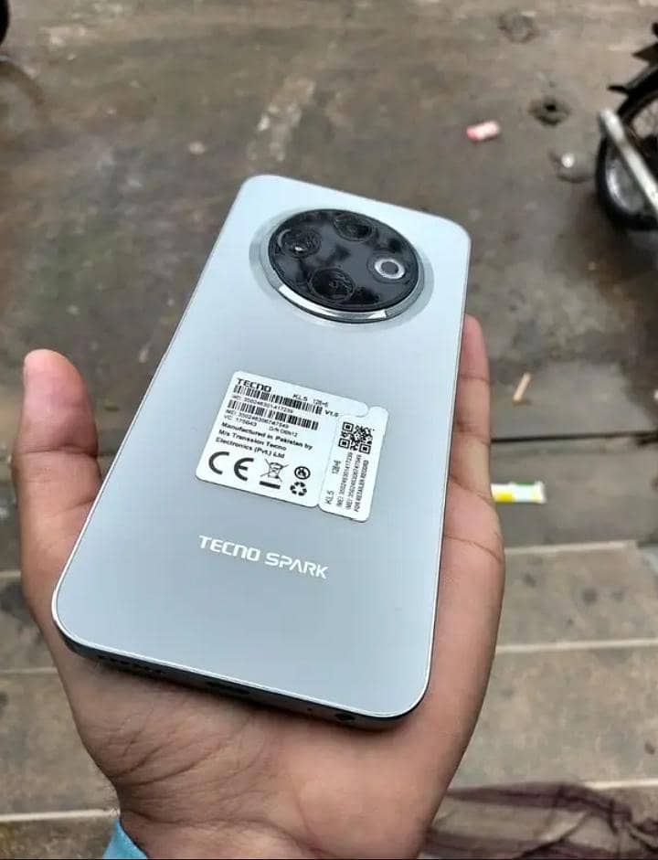Tecno SPARK 30C 0