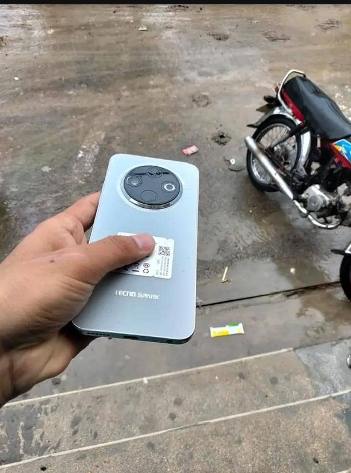 Tecno SPARK 30C 1