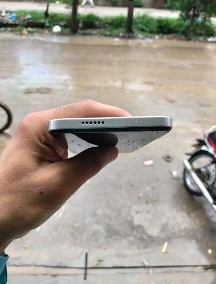 Tecno SPARK 30C 4