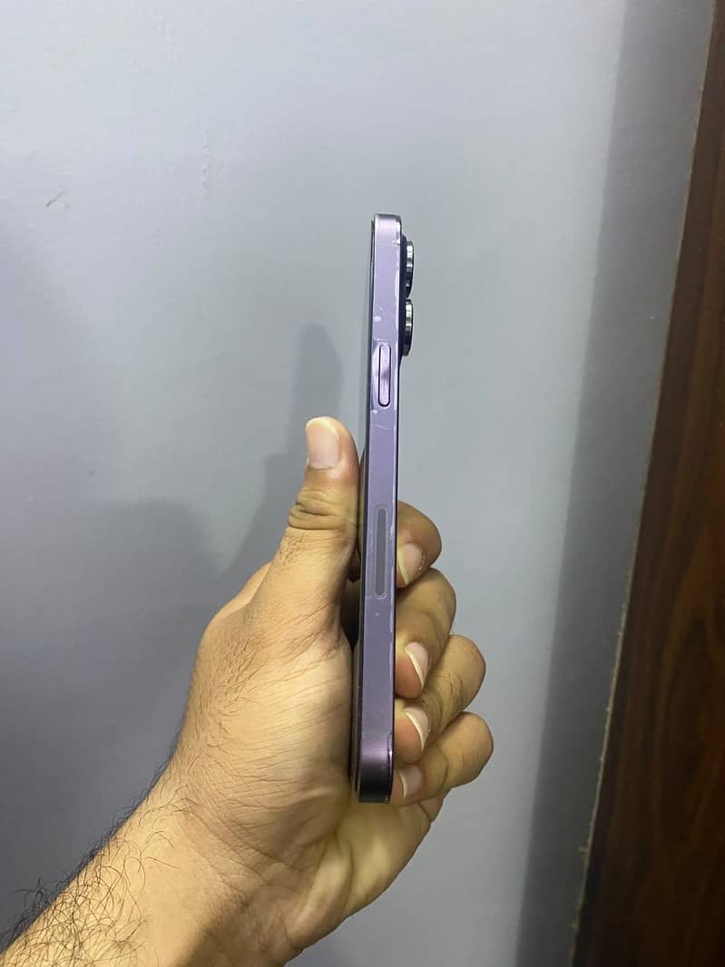Apple iPhone 14 Pro Max 0