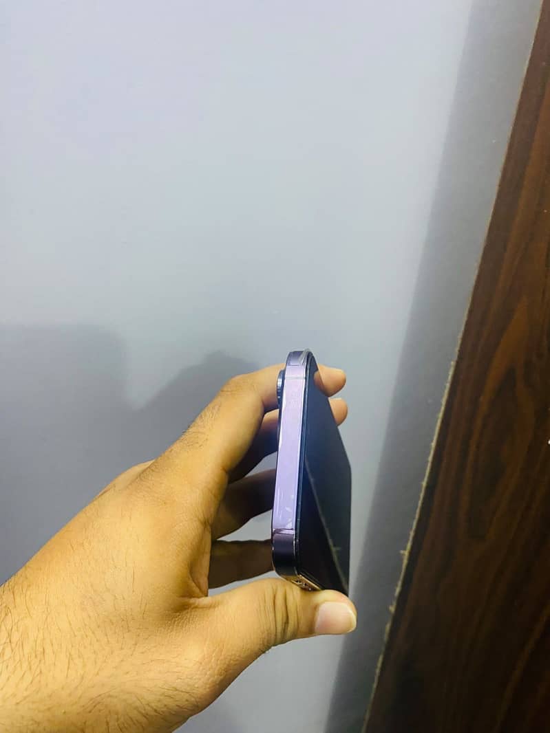 Apple iPhone 14 Pro Max 3