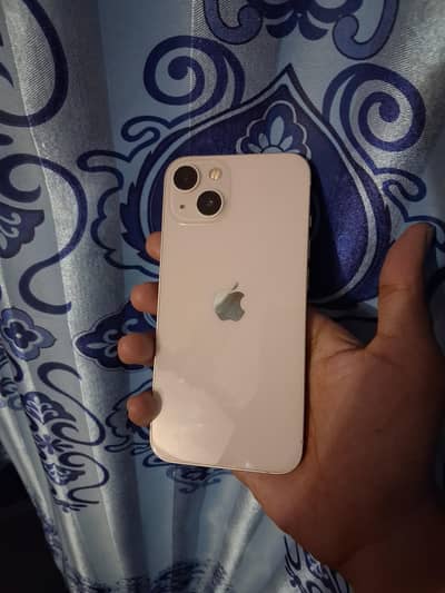 Apple iPhone 13