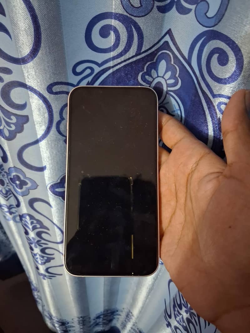Apple iPhone 13 1