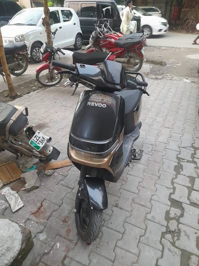 Reevo A11 electric bike