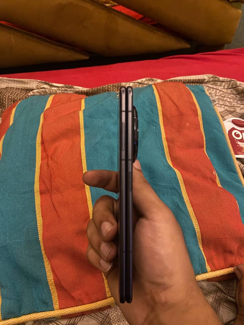 Honor Magic V3 3
