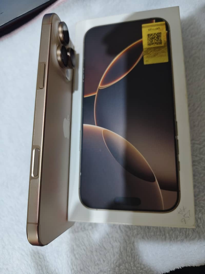 Apple iPhone 16 Pro Max 2