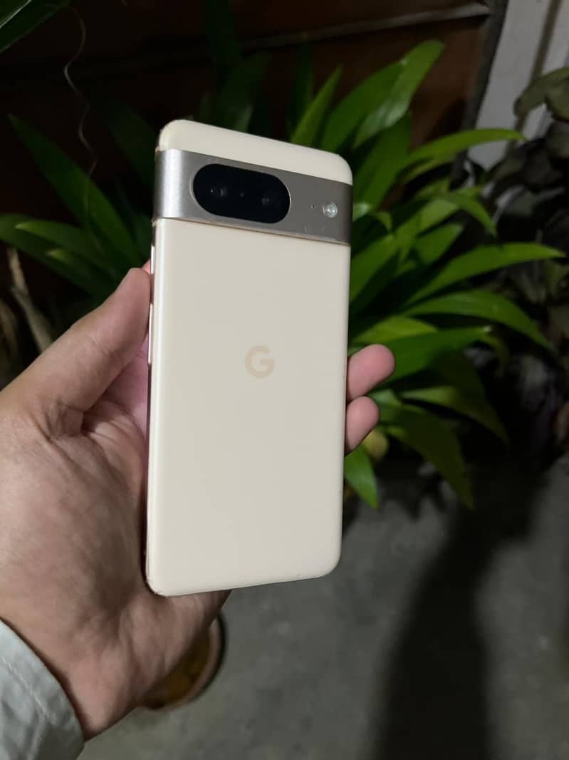 Google Pixel 8 3