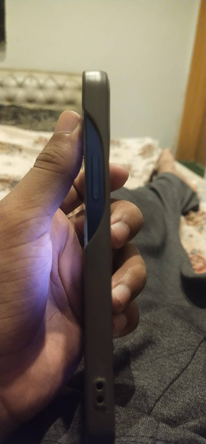 Apple iPhone 12 2