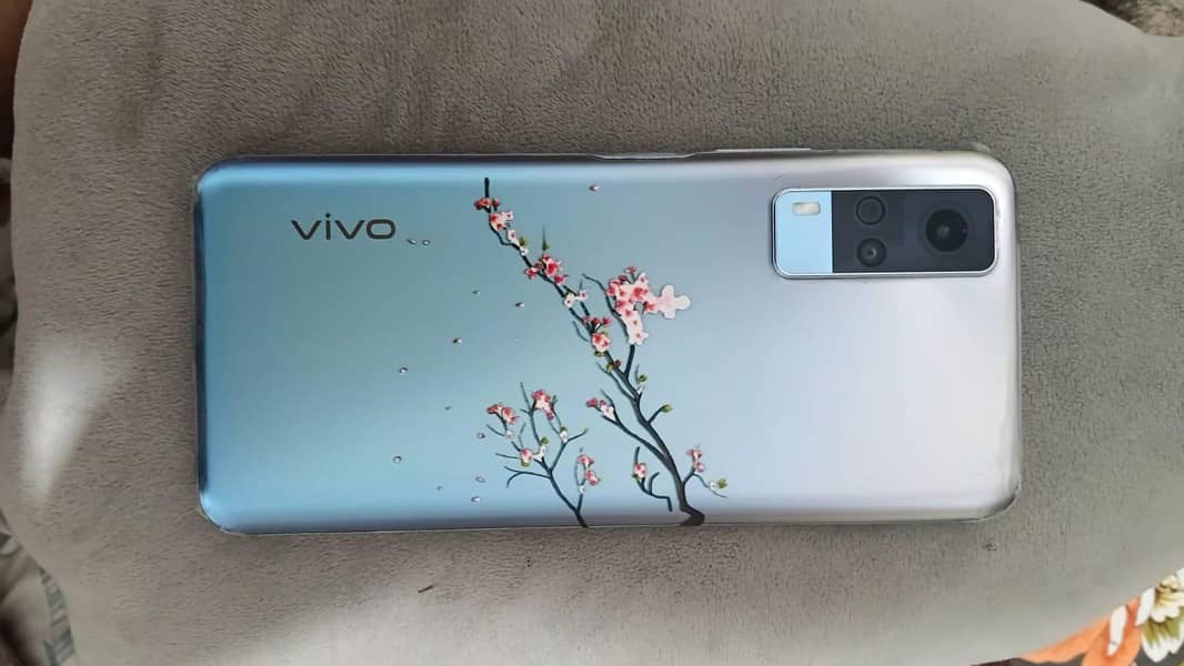 Vivo Y51s 3