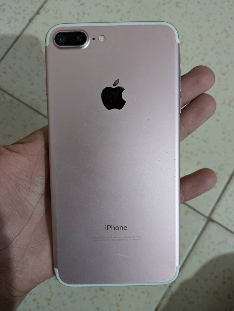 Apple iPhone 7 Plus 1