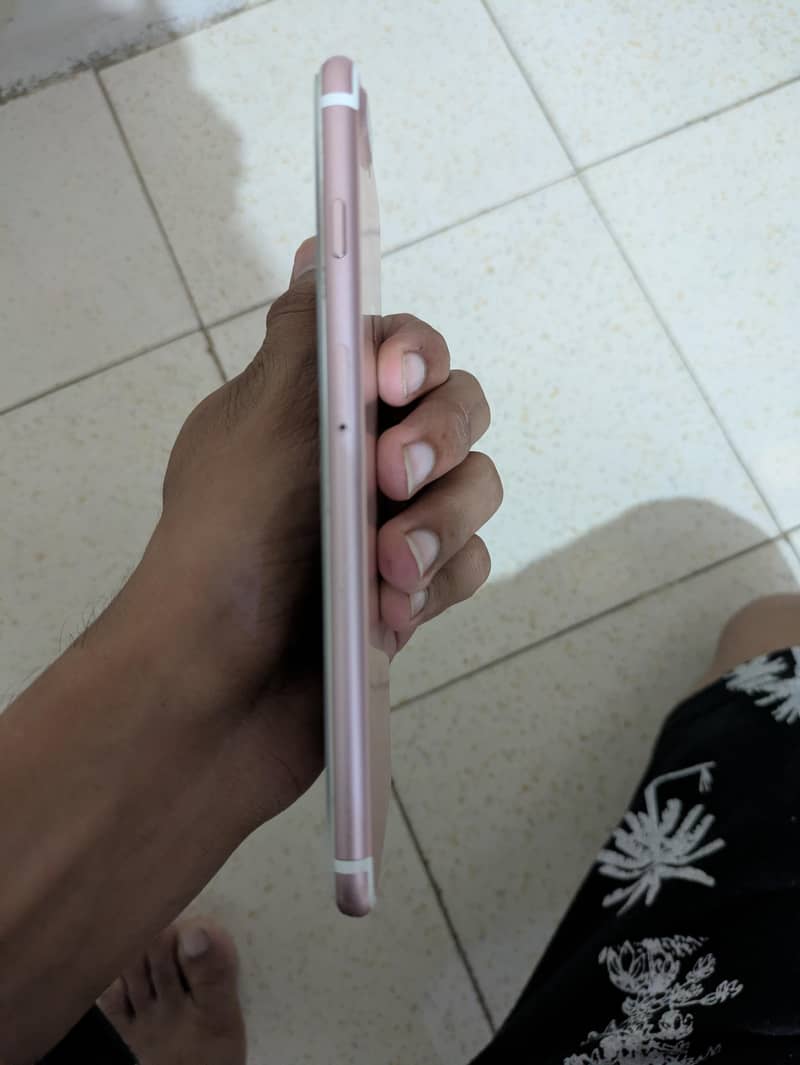 Apple iPhone 7 Plus 4