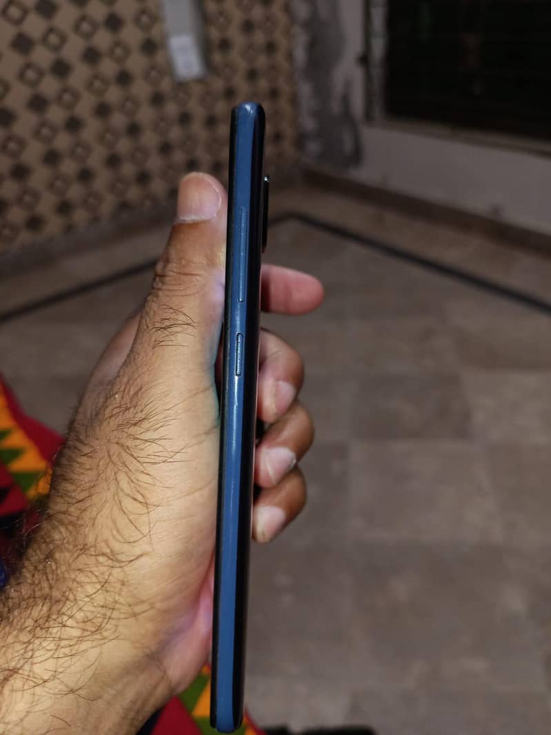 Xiaomi Redmi Note 9 5