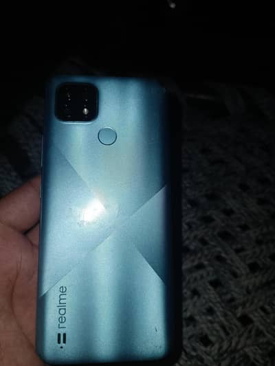 Realme C21