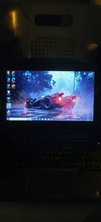 Dell laptop 4gb rim 75 gb momery 65w fast charger