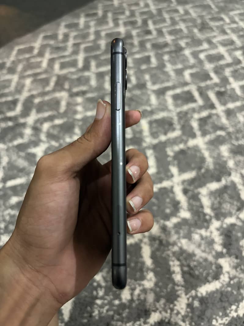 Apple iPhone 11 2