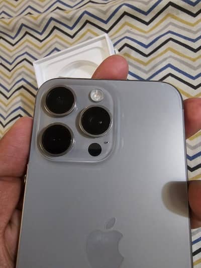 Apple iPhone 15 Pro Max