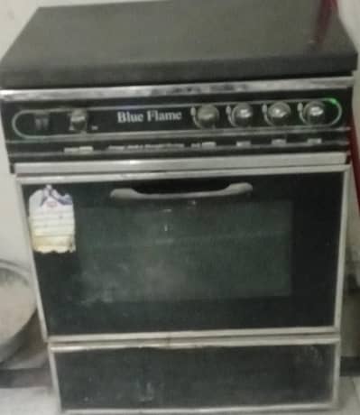 Cooking Range 3 Burner + Oven – Good Condition