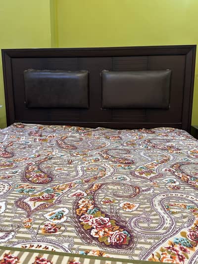 Bed Set for sale| 100% Wooden | Black colour | with side table