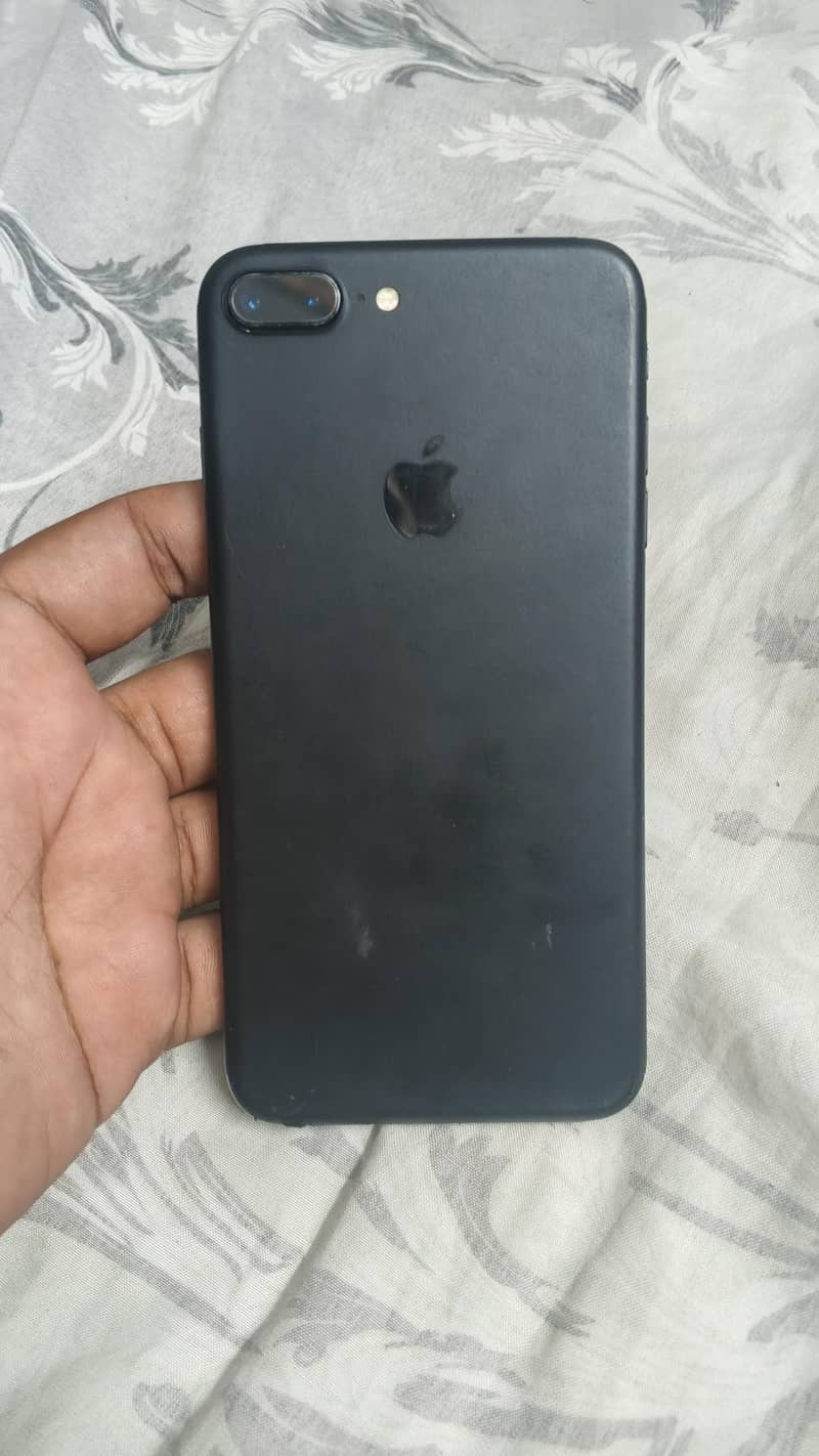 Apple iPhone 7 plus 0