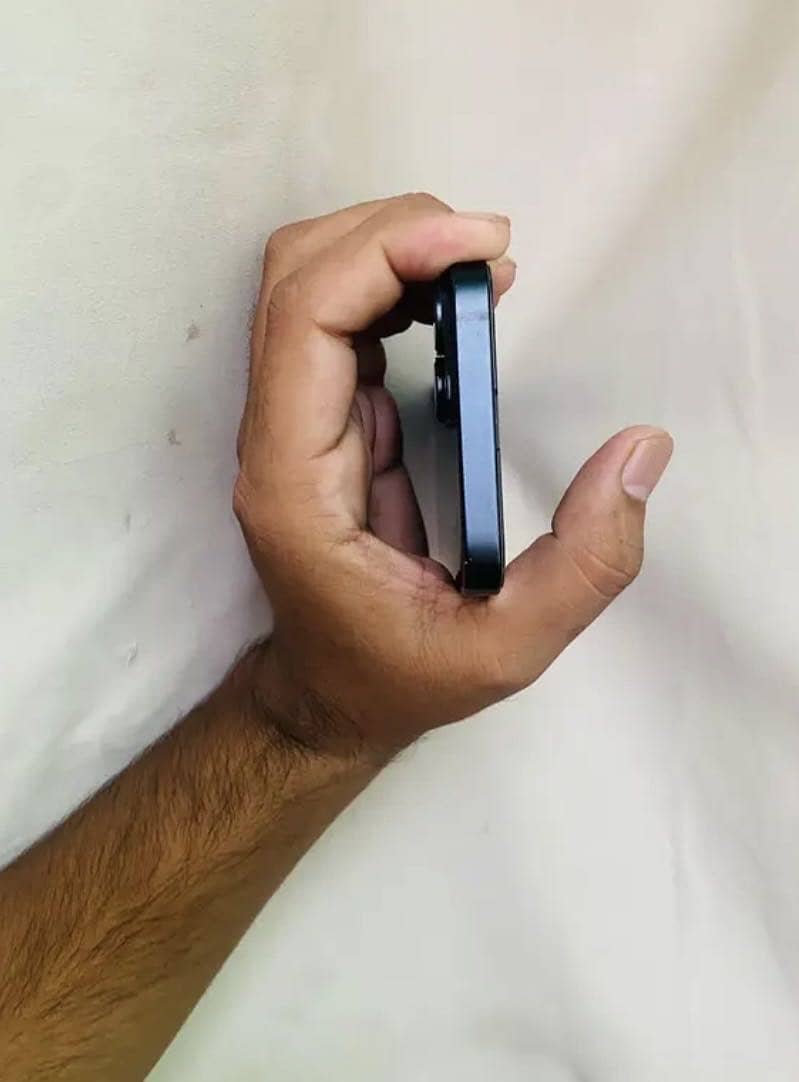 Apple iPhone 14 2