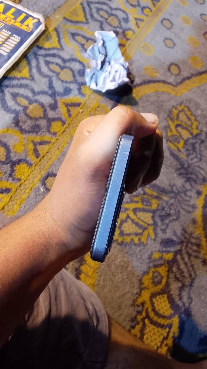 Realme C63 3