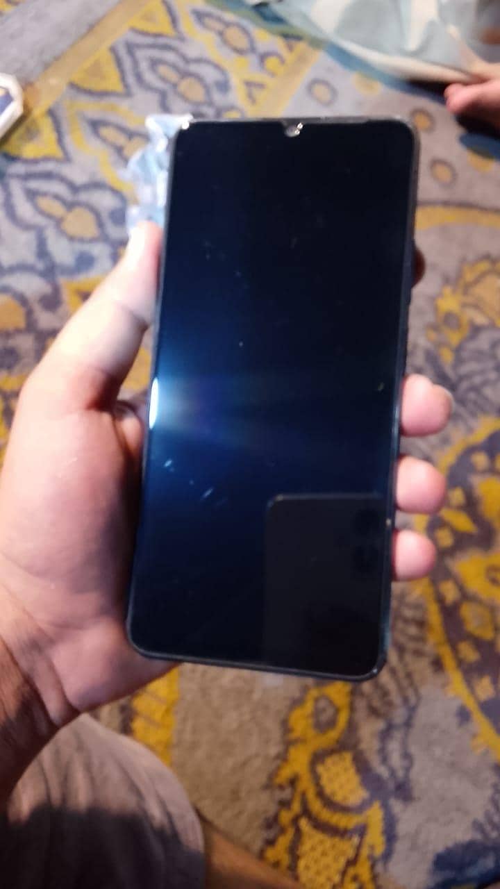 Realme C63 6
