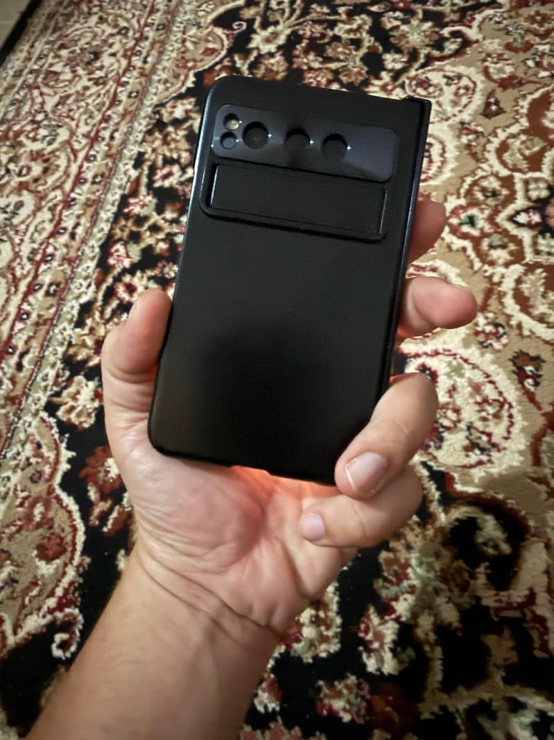 Google Pixel Fold 12