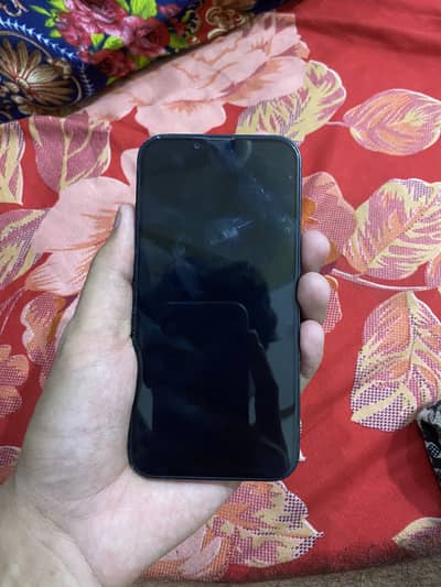 Apple iPhone 13