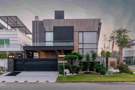 ANW REAL ESTATE PROUDLY OFFERS: 1 KANAL ELEGANT AND FULLY MAINTAINED SUPER HOT LOCATED BUNGALOW IS AVAILABLE IN THE BEST BLOCK OF DHA PHASE 8 LAHORE.