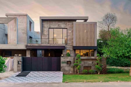ANW REAL ESTATE PROUDLY OFFERS: 10 MARLA ELEGANT AND FULLY MAINTAINED SUPER HOT LOCATED BUNGALOW IS AVAILABLE IN THE BEST BLOCK OF DHA PHASE 5 LAHORE.
