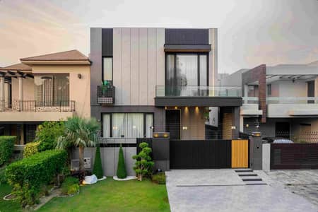 ANW REAL ESTATE PROUDLY OFFERS: 10 MARLA ELEGANT AND FULLY MAINTAINED SUPER HOT LOCATED BUNGALOW IS AVAILABLE IN THE BEST BLOCK OF DHA PHASE 6 LAHORE.