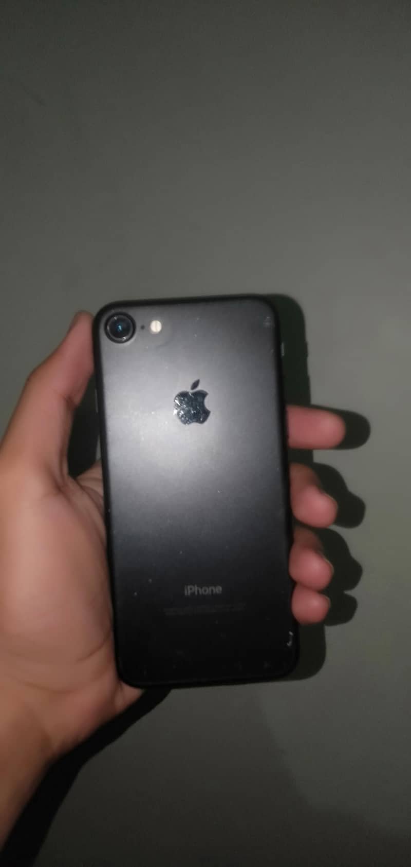 Apple iPhone 7 0