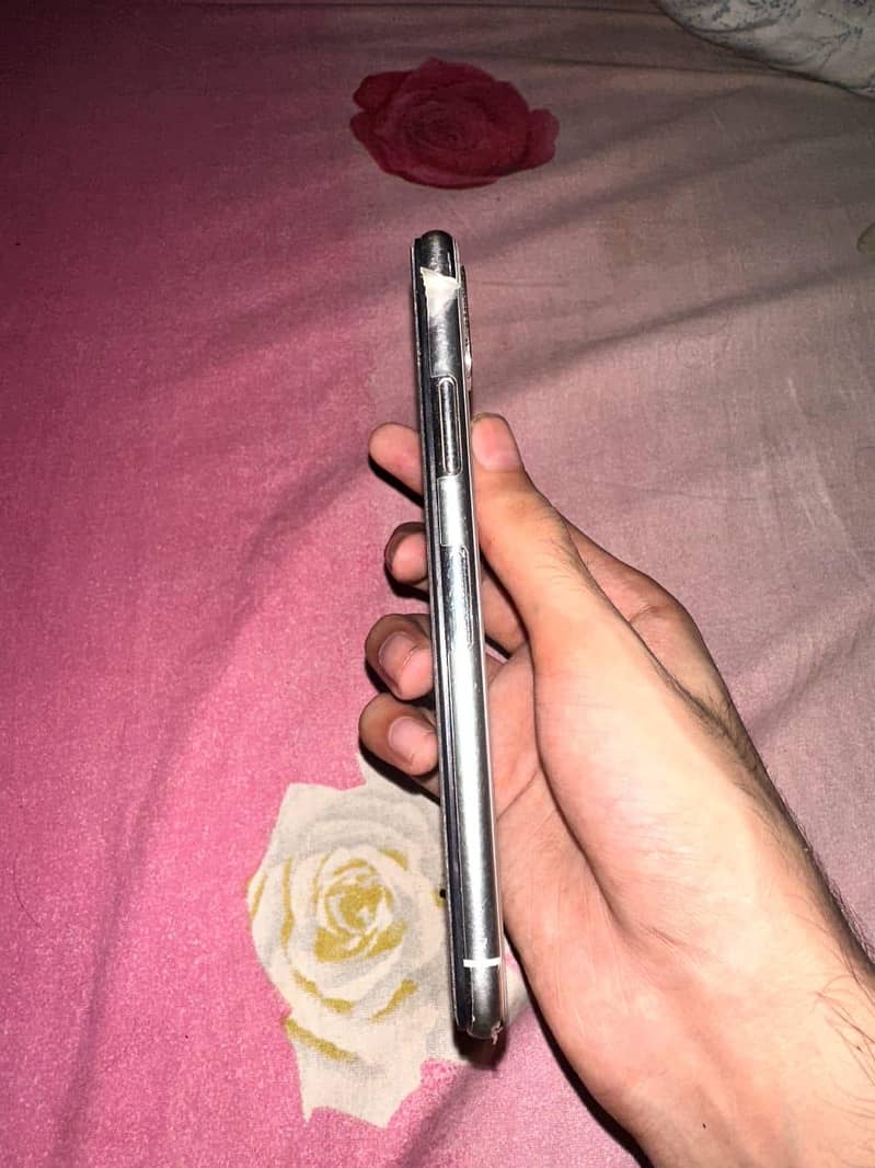 Apple iPhone X 2
