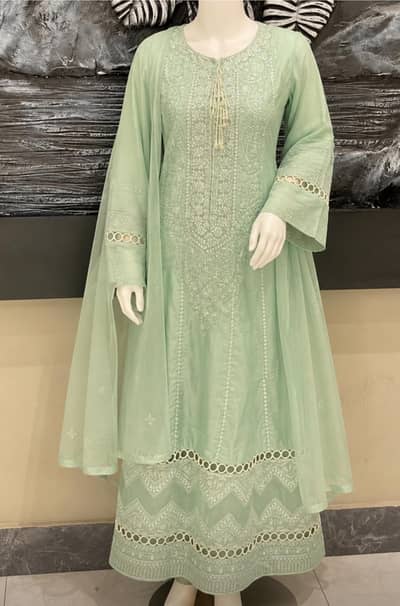 wedding/Formal wear