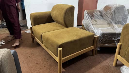 wooden base bokly fabric and monlty foam
