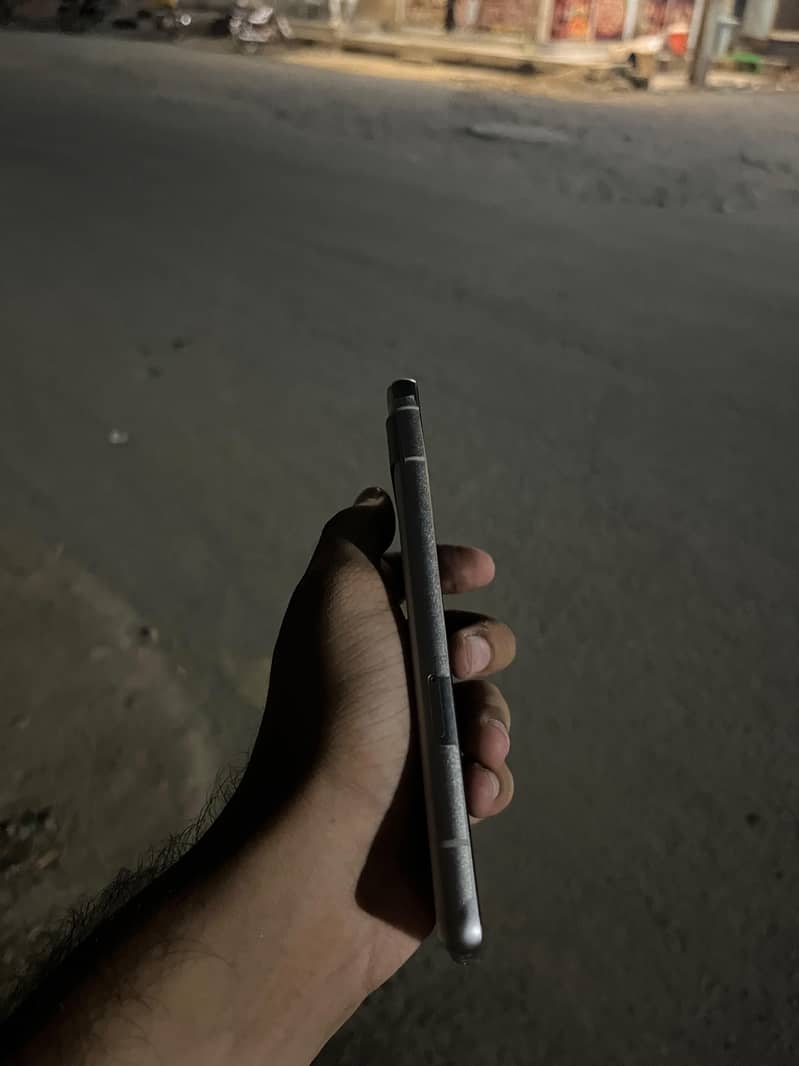 Google Pixel 7a 2