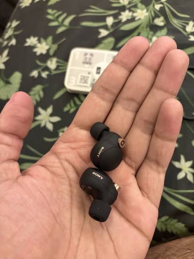 Sony WF-1000XM4 Wireless Earbuds - Better than Apple AirPods Pro
