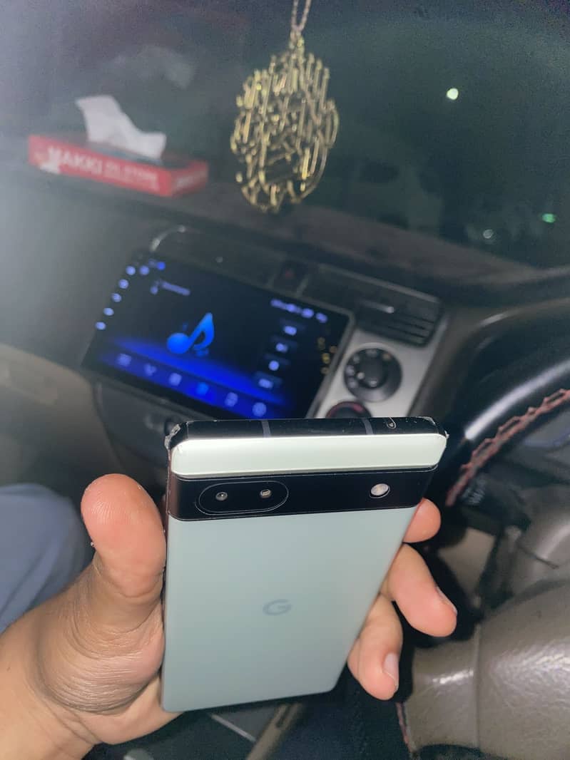 Google Pixel 6a 1
