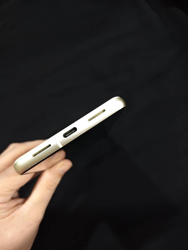 Google Pixel 7 5