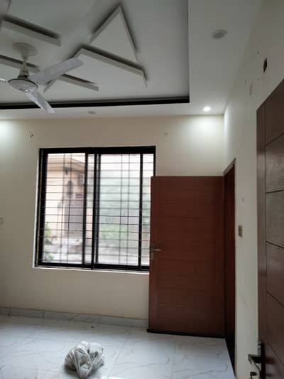 LIKE BRAND NEW TILE FLOORING GATED COMMUNITY 5 MARLA LUSH HOUSE AVAILABLE FOR RENT FOR SMART FAMILY
