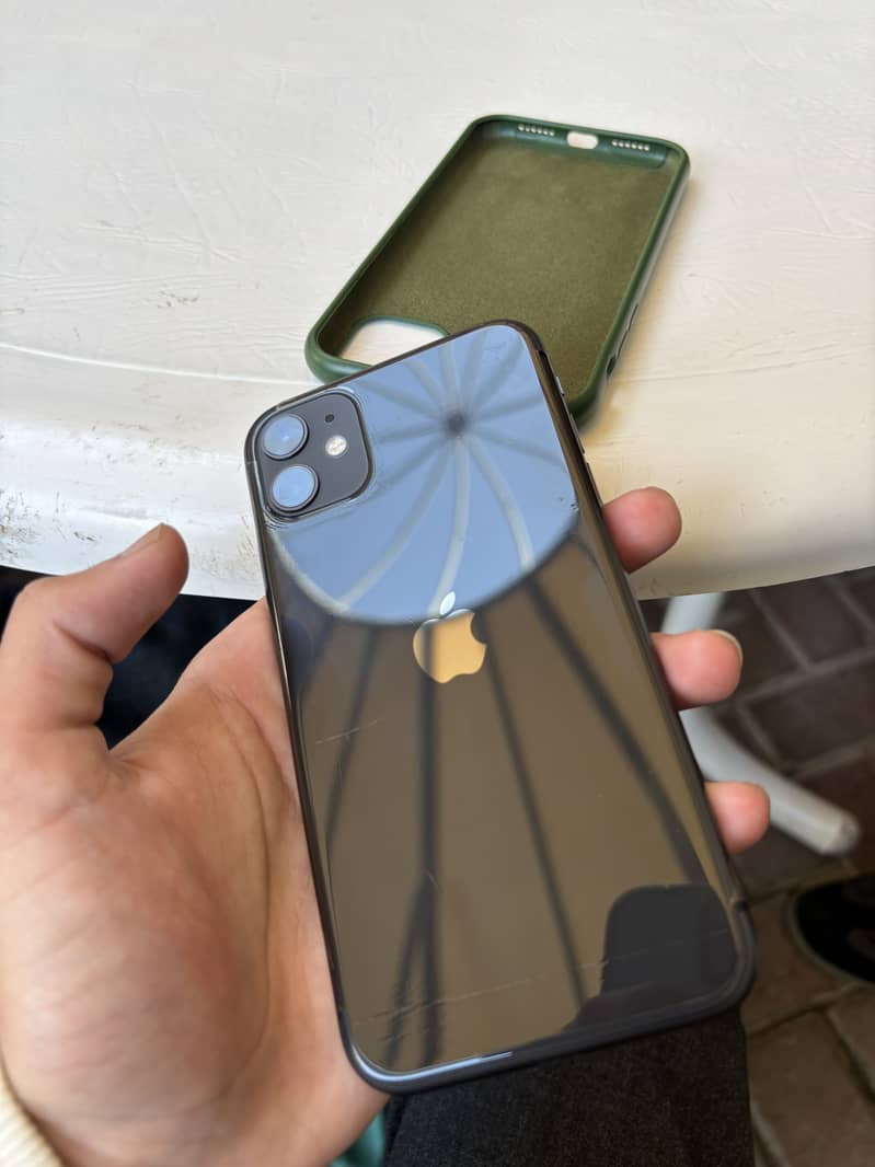 Apple iPhone 11 0