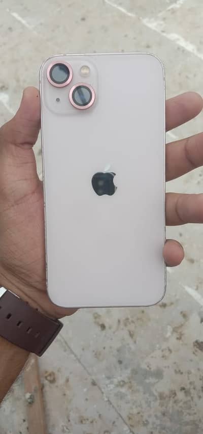 Apple iPhone 13