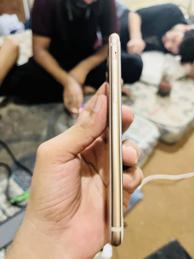 Apple iPhone 8 2