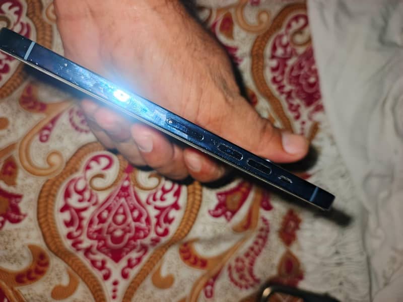 iphone 13 pro max 2