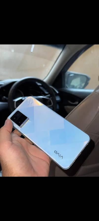 Vivo Y21 4/64 with box charger